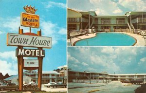 Texarkana, AR Arkansas  TOWN HOUSE MOTEL  Pool~VW Van  ROADSIDE  Chrome Postcard