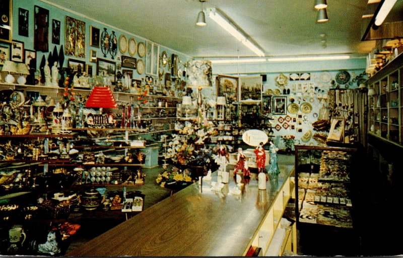 Maine Biddeford Treasure Wheel Gift Shop