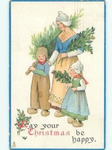 Pre-Linen Christmas KIDS GATHER HOLLY WITH MOM AB5646