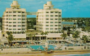 MIAMI BEACH , Florida , 1959 ; Sherry Frontenac Hotel , Swimming Pool