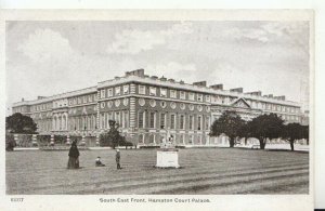 Middlesex Postcard - South East Front - Hampton Court Palace - Ref TZ10687