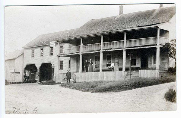 Londonderry VT Hotel and Stables1906 RPPC Real Photo Postcard