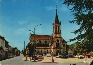 CPM AILLANT-sur-THOLON Place Thierry-Ruby - L'Eglise Saint-Martin (1196289)