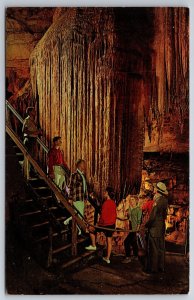 Kentucky~Visitors @ Frozen Niagara In Mammoth Cave Natl Park~Vintage Postcard