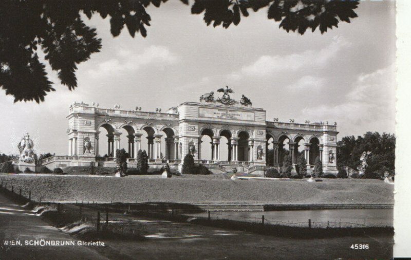 Austria Postcard - Wien - Schonbrunn Gloriette - TZ11882