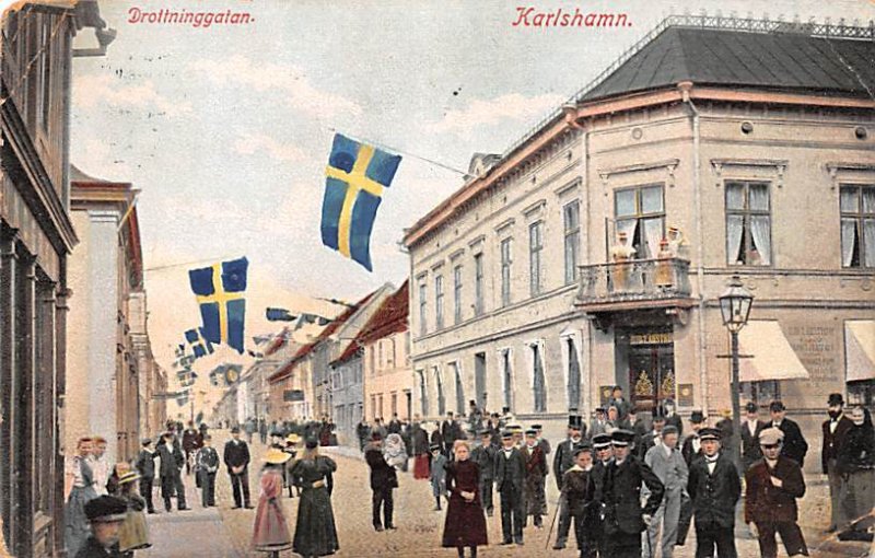 Sweden Old Vintage Antique Post Card Drottninggatan Karlshamn 1911 Missing Stamp