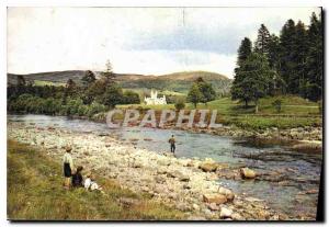 Postcard Modern Balmoral Castle and the River Dee in Aberdeenshire