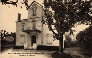 CPA CHAMPAGNE au MONT-d'OR La Mairie et l'Église (443875)