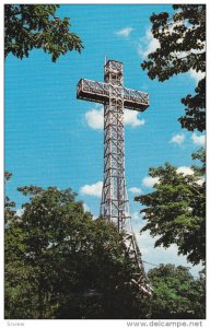 100-Foot High Cross on top of Mount Royal, MONTREAL, Quebec, Canada, 40-60's