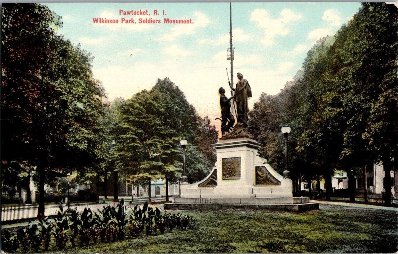 Soldier's Monument, Wilkinson Park, Pawtucket RI Vintage Postcard L41