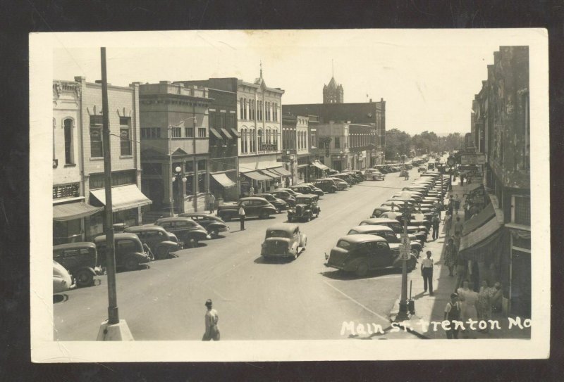 RPPC TRENTON MISSOURI DOWNTOWN STREET SCENE OLD CARS REAL PHOTO POSTCARD