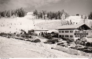 RP: Skiing ; Moserbery-Kossen , Austria , 30-40s