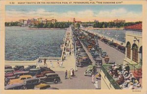 Florida Saint Petersburg Heavy Traffic On The Recreation Pier The Sunshine Ci...