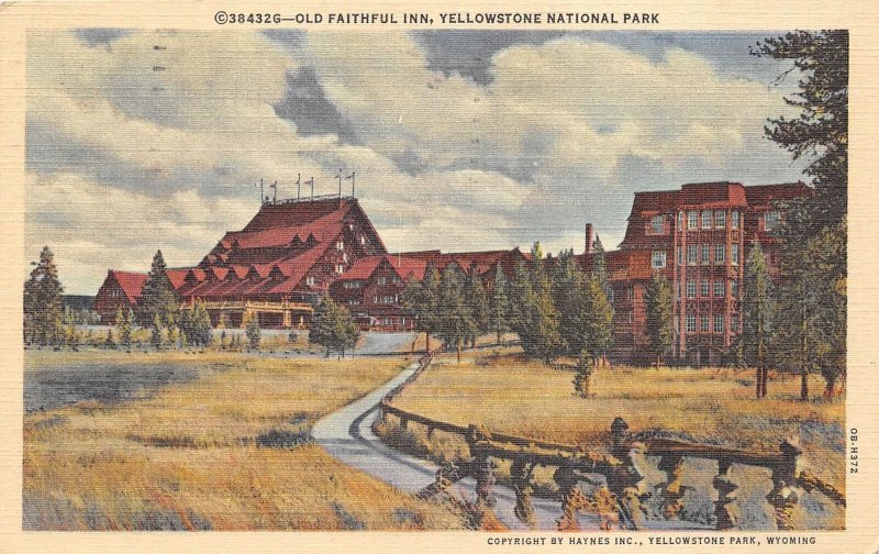 Yellowstone National Park Wyoming 1949 Postcard Old Faithful Inn Lodge 