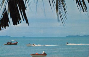 US84 Asia Thailand skiing and boating off Pataya beach Cholburi