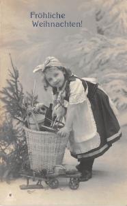 BG20343 girl with toy fir branch weihnachten christmas germany