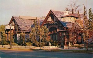 Michigan Lansing Tarpoffs  Restaurant 1950s roadside Shea Postcard 22-8799