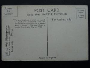 WW1 LONDON SCOTTISH GOING INTO THEIR TRENCHES Daily Mail War Pic c1916 Postcard