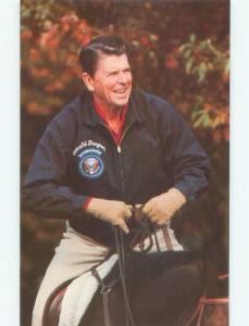 Unused 1981 PRESIDENT RONALD REAGAN AT IN THE FIRST YEAR Washington DC E7825@