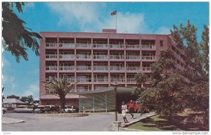 Classic Cars, Front Entrance of the Bermudiana Hotel, Pembroke Parish, Bermud...