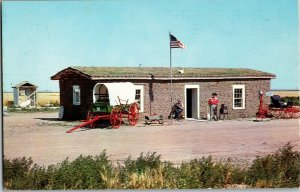 V.A. Kear's Sod House Museum Colby KS Hwy 24 Vintage Postcard A10