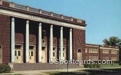 EE Bass Junior High School in Greenville, Mississippi