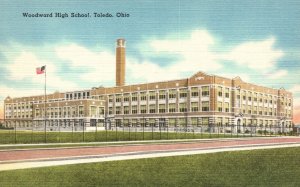 Vintage Postcard Woodward Public High School Campus Building Toledo Ohio OH