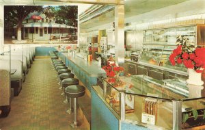 Near Stroudsburg PA Encore Diner Interior Exterior Views Postcard