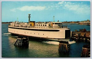 Islander Ferry at Woods Hole Massachusetts MA UNP Chrome Postcard K11