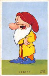 G62/ Interesting  Postcard c1940s Grumpy Snow White Seven Dwarfs  20