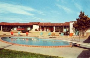 RIO GRANDE MOTEL DEL RIO, TX Mr & Mrs G. M. Adair photo Charles Walcott