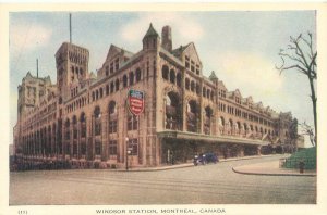 Montreal Canada Windsor Station White Border Postcard  Unused