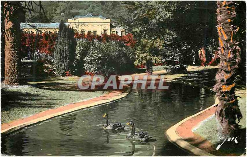 Modern Postcard Luchon 444 (h g) the casino and the park