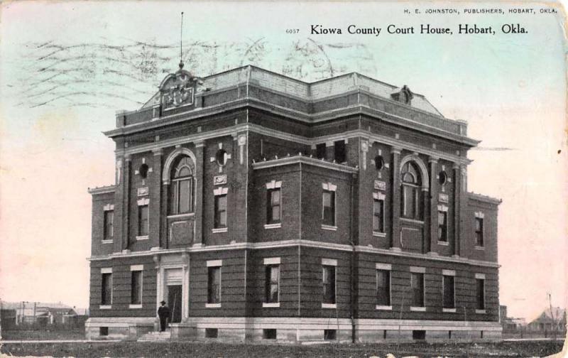 Hobart Oklahoma Kiowa Court House Street View Antique Postcard K39026