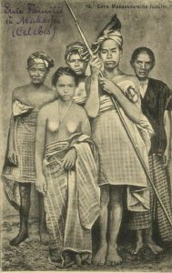 indonesia, CELEBES SULAWESI MAKASSAR, Family, Native Nude Woman (1910s) Postcard