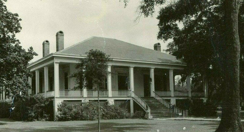 Postcard RPPC Beauvoir House, Jefferson Davis Shrine in Biloxi, MS.     aa2 