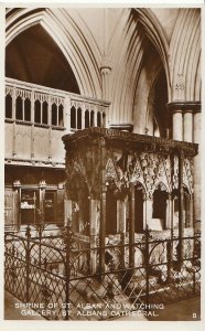 Hertfordshire Postcard - Shrine of St Albans & Watching Gallery St Albans  A9797