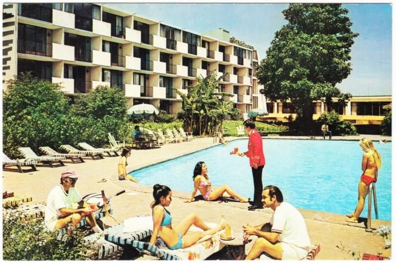 Costa Rica San Jose Hotel Irazu Swimming Pool 1970s-1980s Postcard