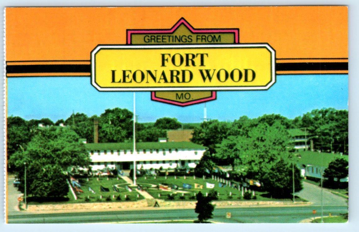 3 Postcards FORT LEONARD WOOD, MO Trainees M16 Rifles HEADQUARTERS