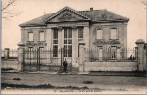 France Rambouillet Le Palais de Justice Vintage Postcard C017