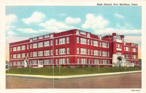 FORT MADISON, IA Iowa   HIGH SCHOOL  LEE COUNTY  c1940's Curteich Linen Postcard