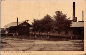 Postcard OH Medina B. & O. Railway Depot - Train Tracks - 1911 L3