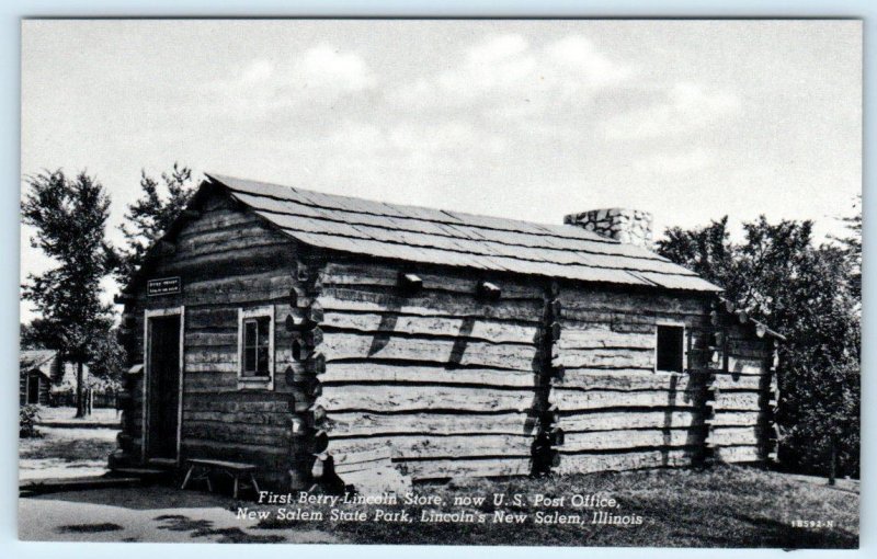 2 Postcards NEW SALEM, Illinois IL~ Interior/Exterior BERRY LINCOLN STORE c1940s