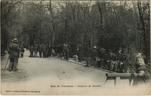 CPA PARIS (12e) Bois de VINCENNES. JOUEurs de Boules (561389)
