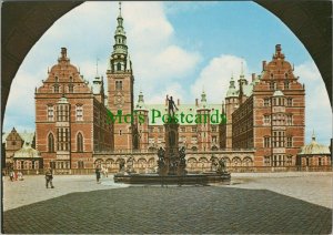 Denmark Postcard - Hillerod - Frederiksborg Castle, The Palace Yard RR8855