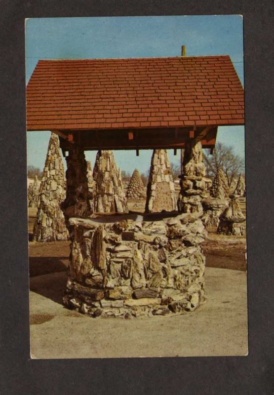 SD Wishing well Petrified Wood Park Lemmon South Dakota Postcard