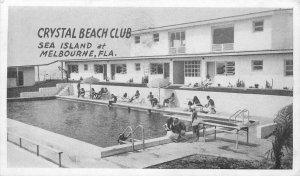 Postcard Florida Melbourne Crystal Beach Club swimming pool occupation 23-9958