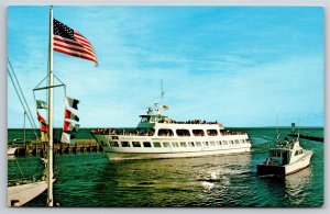 Cape Cod Massachusetts~Island Queen Falmouth Harbor~Vintage Postcard