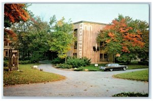 c1950's Harrison Inn Heritage Village Restaurant Pathways Southbury CT Postcard
