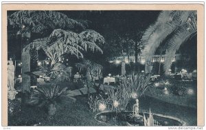 Roma , Italy , 00-10s ; Grand Hotel De Russe , Le jardin, la nuit